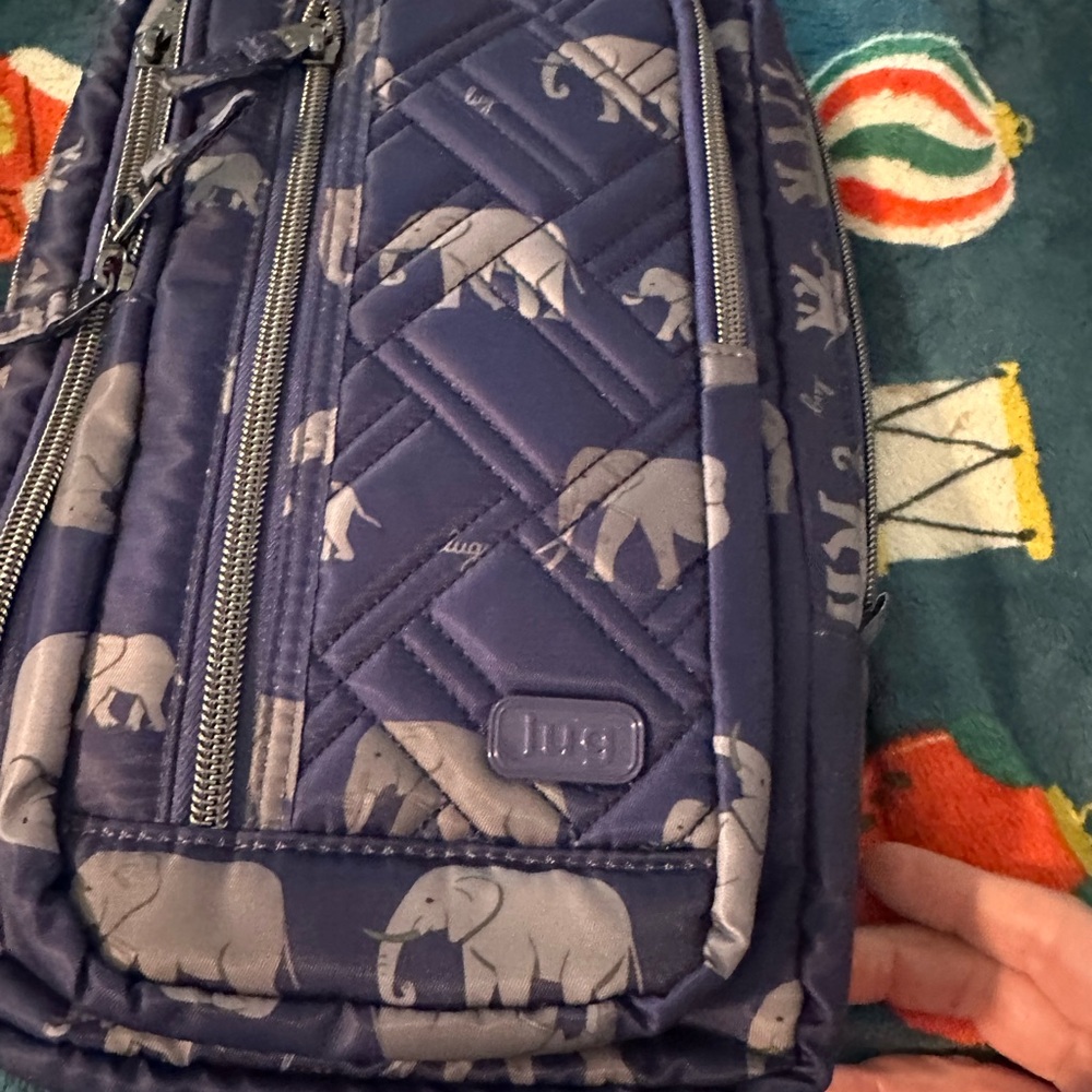 Lug tailback in elephant purple